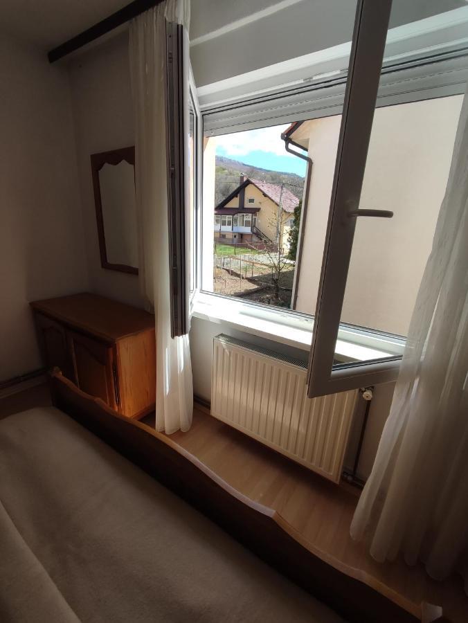 Bor * Livno